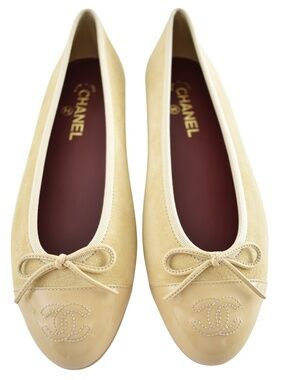 Chanel 26A Beige Suede Patent Leather CC Logo Bow Tie Ballet Ballerina Flat 41